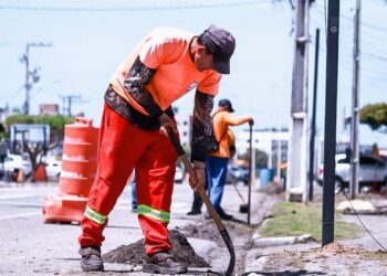 CABEDELO DE CARA NOVA: Serviços de zeladoria, limpeza e manutenção são realizados no Centro