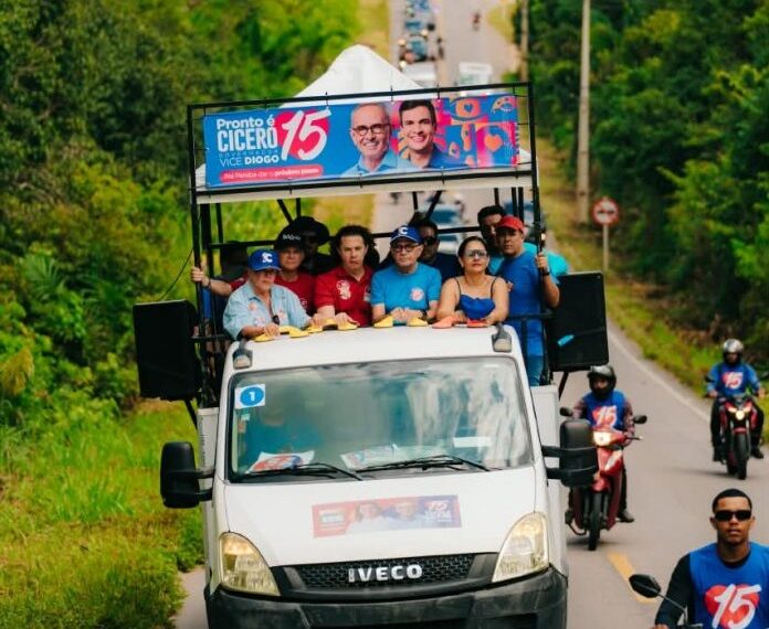 Caravana 15: Onda azul toma oito municípios paraibanos para receber Cícero, Diogo, Veneziano e André