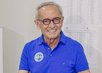 Cícero põe fim a impasse e anuncia segundo voto para o Senado em André Gadelha