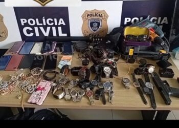 Mulher é presa suspeita de integrar grupo especializado em assaltos a residências em João Pessoa