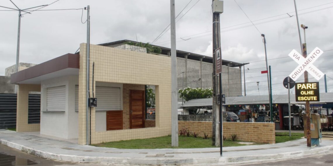 Prefeitura de Cabedelo entrega quiosques e salas comerciais na Rua da Balsa e estimula emprego e renda