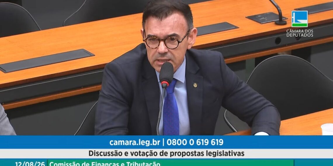 Aprovado em Comissão, Raniery Paulino defende debate sobre impactos das bets