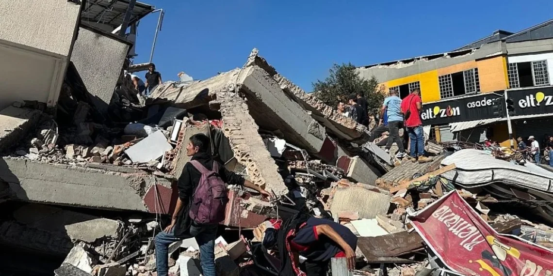 Sobe para 224 o número de mortos em terremoto na Colômbia