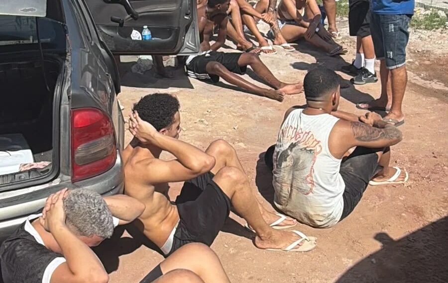 PM detém torcedores do Santa Cruz após confusão na orla de João Pessoa