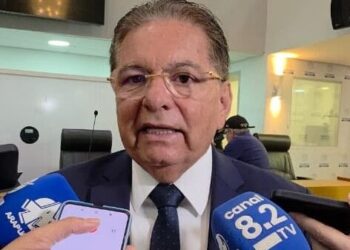 Galdino adia debate sobre a presidência da ALPB para depois das eleições e aposta em vitória de Lucas no 1º turno