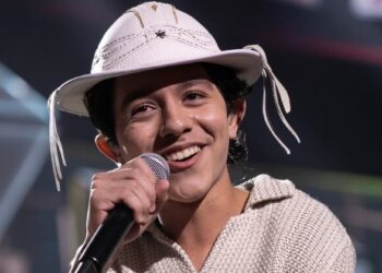 Paraibano Antonio Marques é o grande campeão do Canta Comigo Teen 6