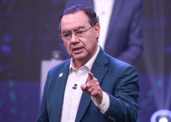 Augusto Cury perde seguidores pelo 4° dia seguido após explosão suspeita nas redes e pesquisas