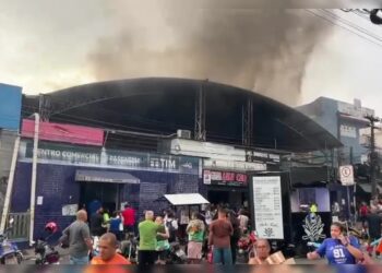 Laudo aponta curto-circuito como causa de incêndio no Centro Comercial de Passagem