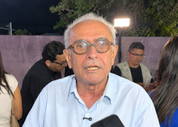 Cícero admite preocupação com votos cruzados ao falar sobre Felipe Leitão e convoca coletiva para essa segunda-feira