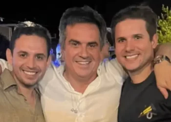 Coaf aponta repasse de R$ 1 milhão ligado a autoridade com foro a empresário que comprou avião de Ciro Nogueira