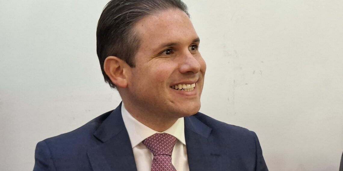 TRE-PB dá direito de resposta a Hugo Motta após André Gadelha o ligar à corrupção no Banco Master