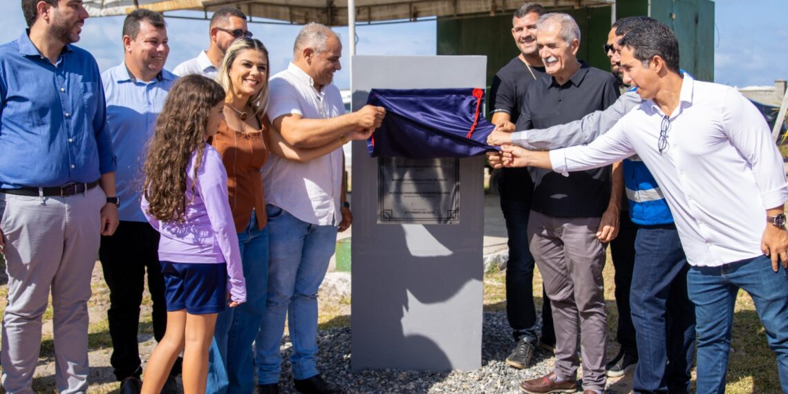 Prefeitura de Cabedelo entrega urbanização do calçadão da Rua Jair Cunha Cavalcante, no Jacaré