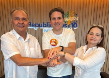 Às vésperas das eleições, Ivonete Ludgério renuncia à suplência de André Gadelha e anuncia apoio a Nabor