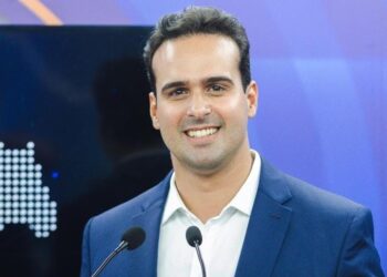 Lucas anuncia novas estradas, hemodinâmica e centros de traumatologia para o Sertão