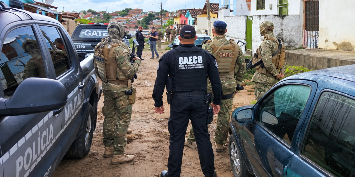 Oito são presos em operação contra suspeitos de homicídios, roubos e tráfico na Grande João Pessoa