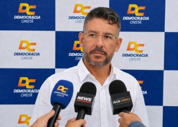 Quarto colocado nas pesquisas, Pedro Coutinho deixa disputa pelo Governo da Paraíba e anuncia apoio a Lucas Ribeiro nesta quarta