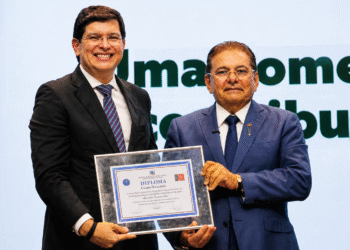 Assembleia concede Cidadania Paraibana ao advogado Marcello Terto e Silva