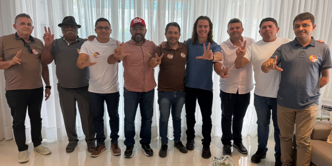 Grupo de vereadores de Gurinhém reafirma apoio à reeleição de Veneziano para o Senado