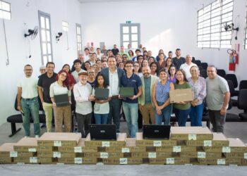 Escolas estaduais da Capital são contempladas com mais de 4,1 mil Chromebooks para reforçar tecnologia nas salas de aula