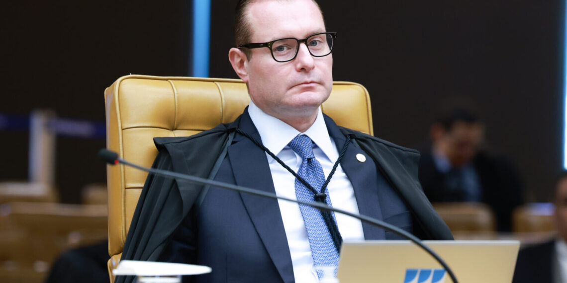 Zanin manda Anatel liberar acesso ao TSE para quem ficar sem internet nas eleições