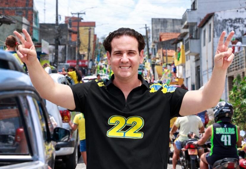 André Amaral participa de mega carreata em Campina Grande e reforça defesa por mais empregos na Paraíba
