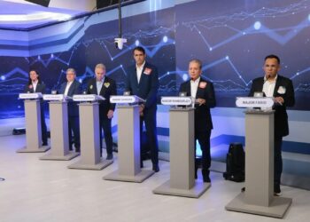 Debate ao Senado esquenta, e Veneziano desafia Nabor a quebrar sigilo sobre investigação de R$ 21 milhões