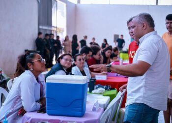 Ação Social de Cara Nova:  ‘Semas que Acolhe’ leva serviços públicos e atendimento integrado aos moradores do Renascer