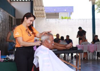Prefeitura de cabedelo leva serviços e atendimento humanizado à comunidade de Jacaré