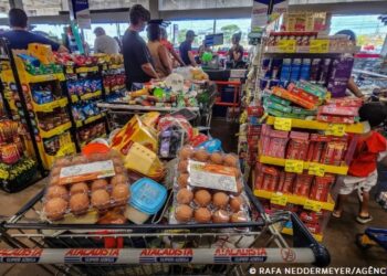 Consumo de alimentos cresce após proibição das bets no país, diz Abras