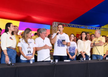 Em coletiva após vitória, Lucas agradece votação e rebate adversários: “Soberba precede a queda”