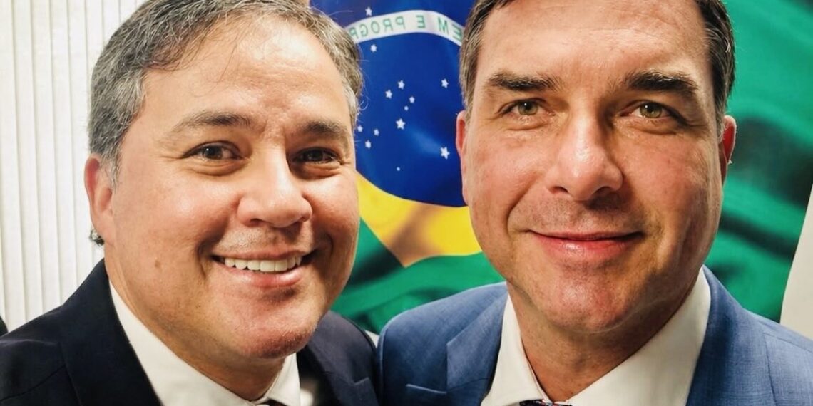 Edney Oliveira aponta Efraim Filho como possível nome para presidir o Senado em eventual vitória de Flávio Bolsonaro
