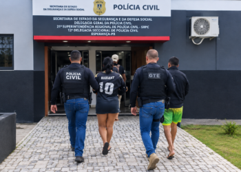 GTE da 12ª Seccional de Esperança prende casal suspeito de tráfico de drogas em Areia, na Paraíba