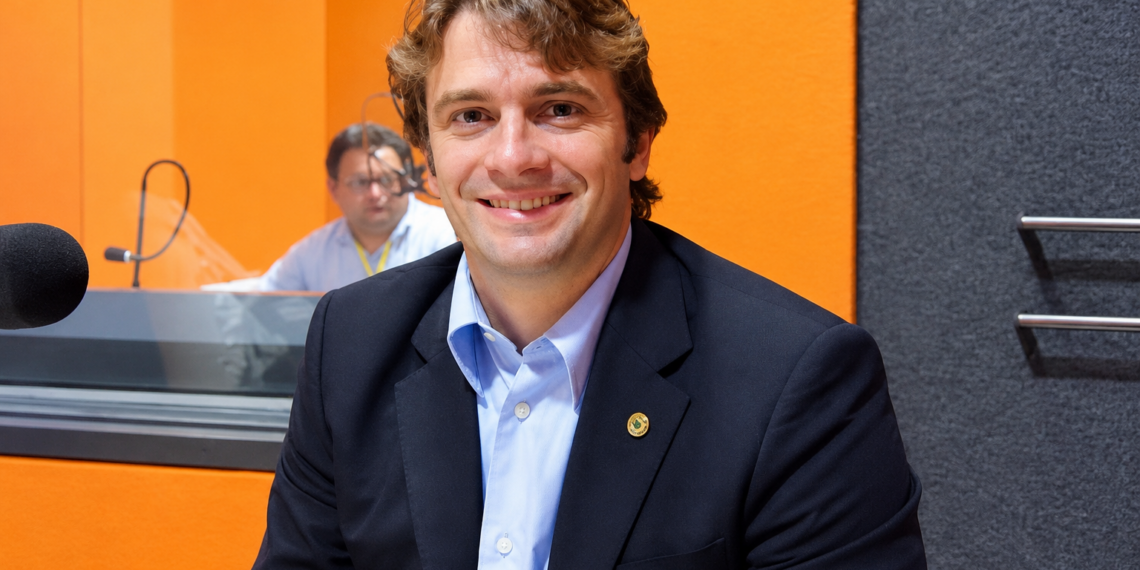 Ex-deputado acusa corretor de manipular conversas para cobrar comissão milionária