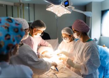 Mulher dá à luz quadrigêmeos em maternidade de João Pessoa