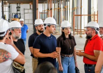 Lucas faz visita técnica às obras do 1º computador quântico do Brasil