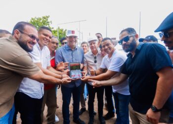 Com obras iniciadas, Leo Bezerra autoriza construção de praça no Novo Milênio e pede agilidade para entrega