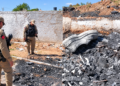 Casa onde bebê de 23 dias foi morto a facadas é invadida e objetos são queimados em Patos