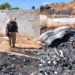 Casa onde bebê de 23 dias foi morto a facadas é invadida e objetos são queimados em Patos