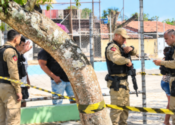 Dupla em moto executa homem de 28 anos em praça no bairro de Gramame, em João Pessoa