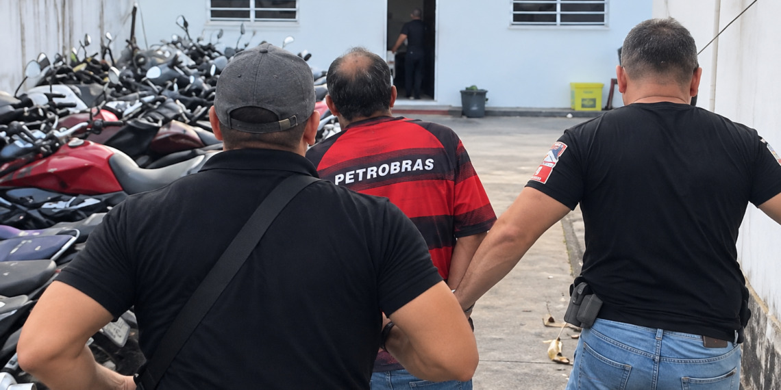 Polícia desarticula grupo suspeito de assaltar casas de Adriano Galdino e Jacó Maciel e prende oito na Paraíba