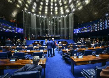 Em defesa do serviço público, da democracia e da liberdade sindical