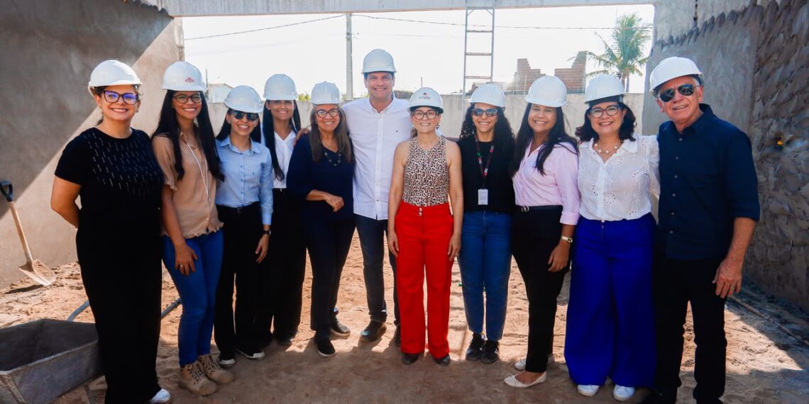 Prefeito e presidente do FNDE projetam ampliação da parceria em João Pessoa ao inspecionarem construção de escolas e creches