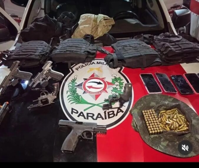Polícia Militar prende oito homens armados após disparos em via pública no bairro Novo Horizonte