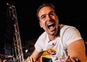 Lucas Ribeiro é reeleito governador da Paraiba