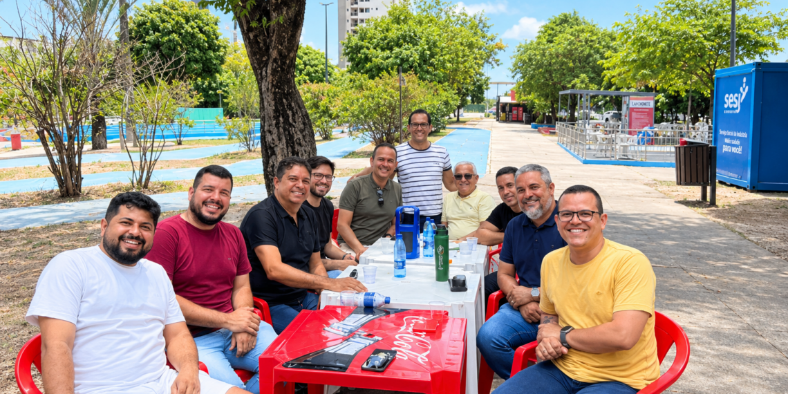 De olho em 2028, suplentes de vereadores se articulam e declaram apoio a Léo Bezerra