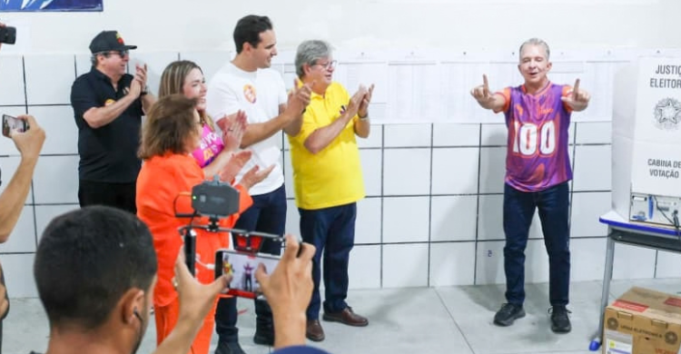 Lucas Ribeiro destaca unidade do grupo ao acompanhar voto de Nabor