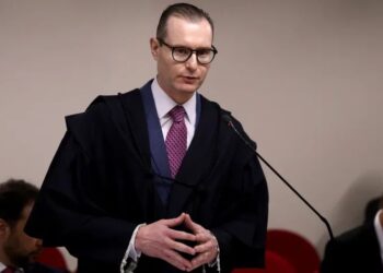 STF: Zanin amplia votação até as 19h após problemas no transporte público